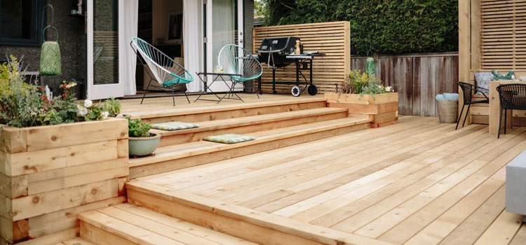 Cedar Composite Decking in Rolling Hills, CA